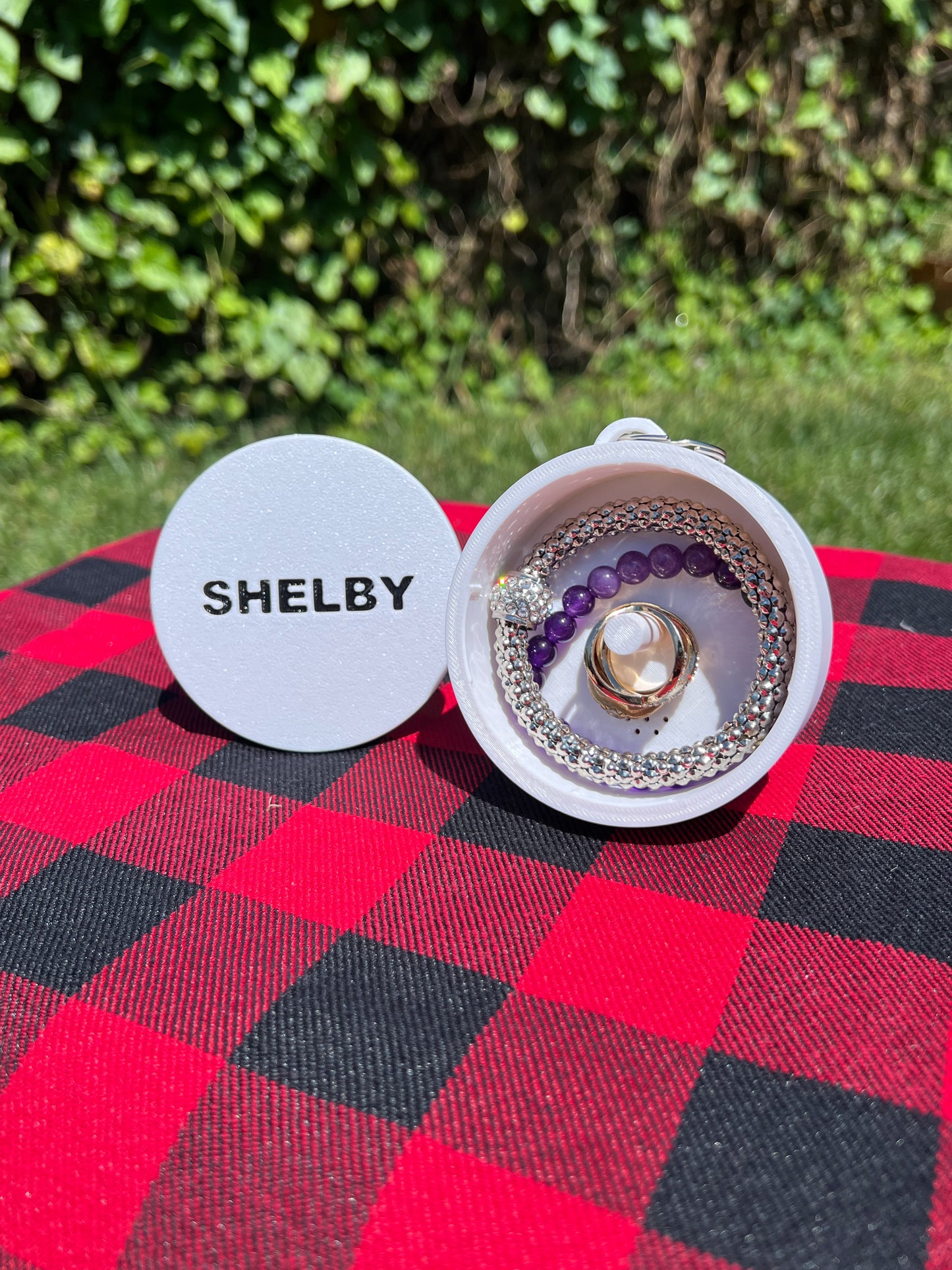 Custom Jewelry / Mouth guard case